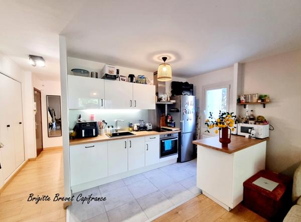 Appartement rénové à vendre 2 pièces AIX EN PROVENCE (13)