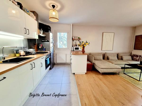 Appartement rénové à vendre 2 pièces AIX EN PROVENCE (13)