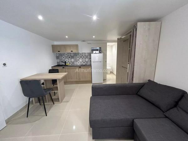 Location Appartement 1 pièces 20 m2 à Aubagne