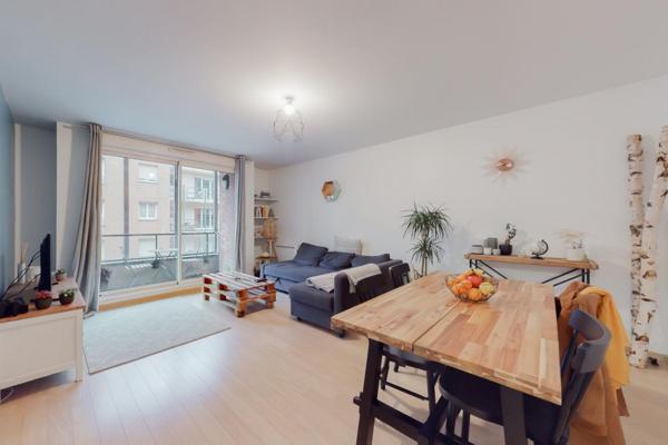 A LOUER : T2 à LILLE • Vieux lille • 963 € CC • Réf. G537