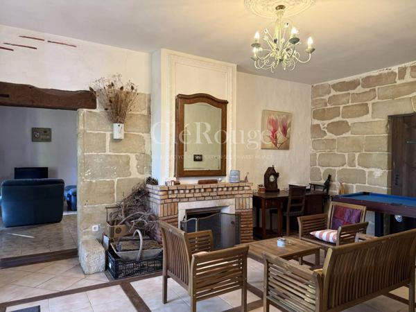 Proche de Duras - Grande Maison Familiale avec Gîte, Granges et Piscine