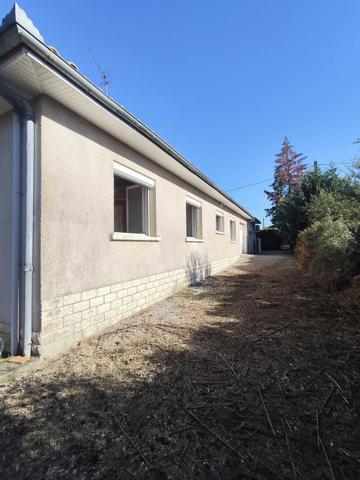 MAISON DE PLAIN PIED AVEC JARDIN
