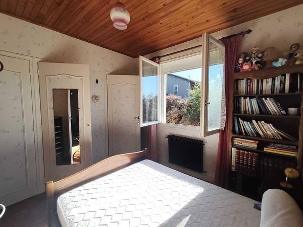 MAISON DE PLAIN PIED AVEC JARDIN