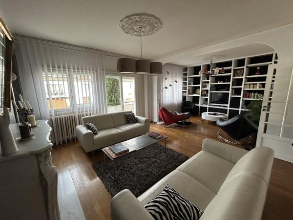 Maison 7 pièces - 212 m²