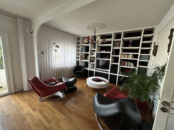 Maison 7 pièces - 212 m²