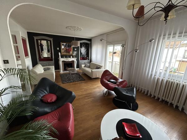 Maison 7 pièces - 212 m²