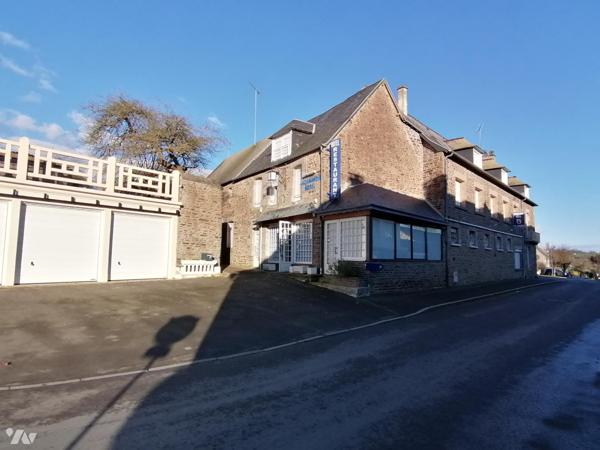 Hôtel/restaurant à vendre avec la matériel et les meubles 
Au pied de la baie du Mt St Michel
