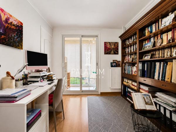 Appartement trois pieces traversant en plein coeur du centre-ville
