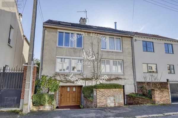 Maison à vendre à Le Chesnay-Rocquencourt dans les Yvelines (78150), ref : 92076-115