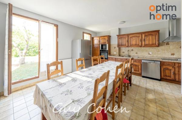 BEL APPARTEMENT T4 EN REZ DE JARDIN PROCHE CENTRE