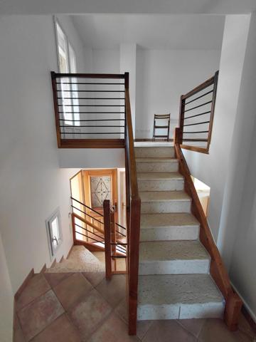 Maison atypique de 2008 d'environ 145 m2