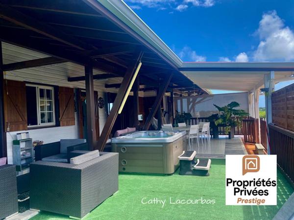 Villa d'architecte extraordinaire - Petit Bourg 8 pièce(s) 250 m2