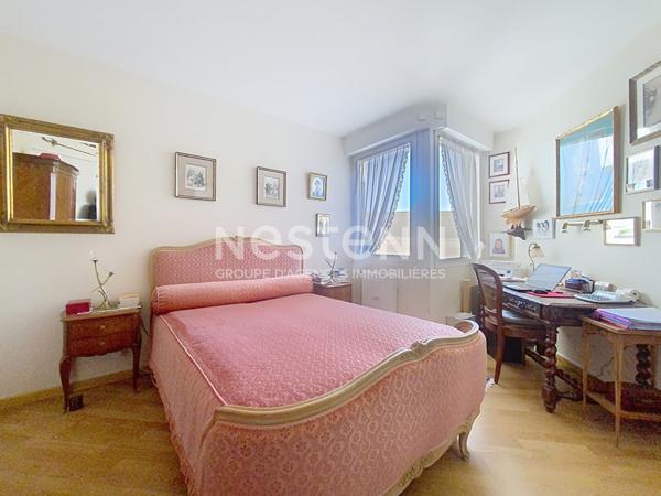 A vendre, Dernier etage !Plan de Troux Montigny le Btx 4 pieces box et cave en s/sol.