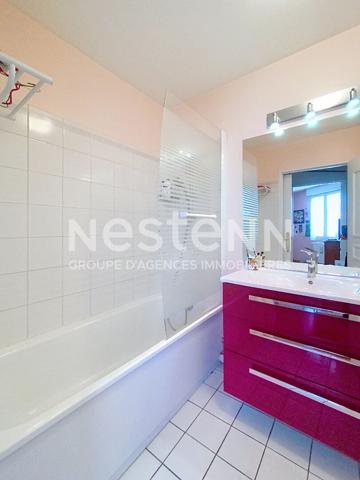 A vendre, Dernier etage !Plan de Troux Montigny le Btx 4 pieces box et cave en s/sol.