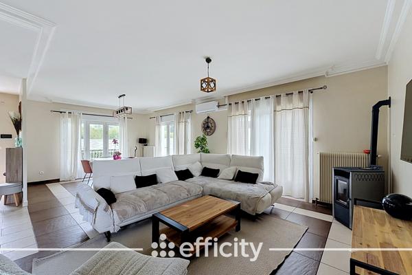 Appartement
         4 pièces
        - 126 m² Exclusivité 279 000 € *