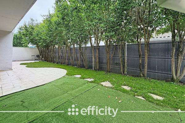 Appartement
         4 pièces
        - 126 m² Exclusivité 279 000 € *