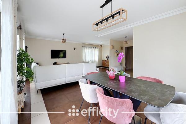 Appartement
         4 pièces
        - 126 m² Exclusivité 279 000 € *
