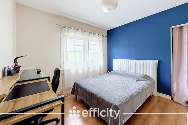 Appartement
         4 pièces
        - 126 m² Exclusivité 279 000 € *