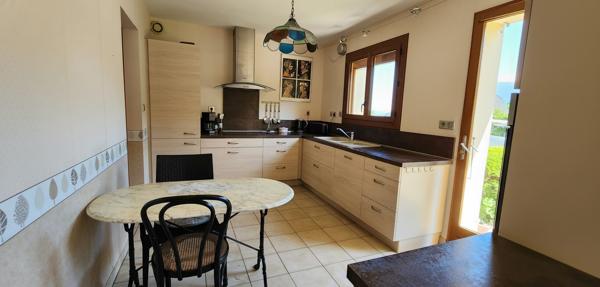 Maison familiale 141 m² sur terrain de 834 m²