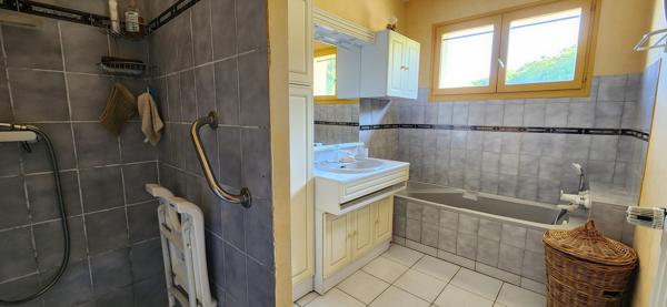 Maison familiale 141 m² sur terrain de 834 m²