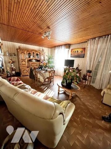 NESMY - MAISON + GRANGE + TERRAIN 