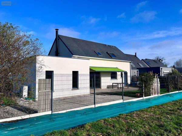 Maison à vendre à Rouillon dans la Sarthe (72700), ref : NL-72700-395