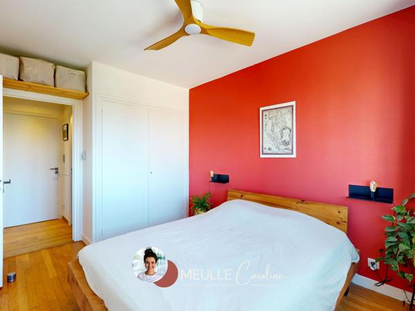 Appartement
         3 pièces
        - 78 m² Exclusivité 335 000 € *