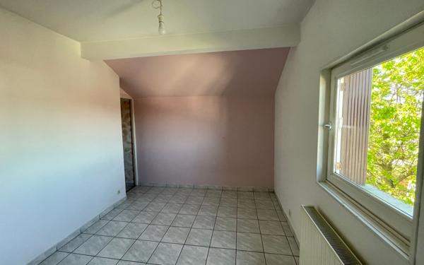 Maison à vendre    6 pièces •  Tignieu-Jameyzieu