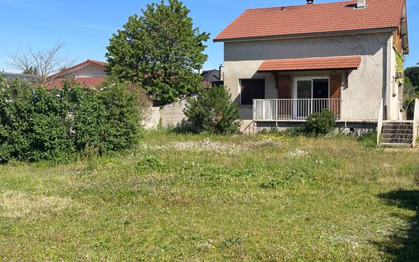 Maison à vendre    6 pièces •  Tignieu-Jameyzieu