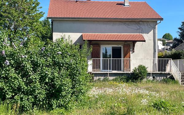 Maison à vendre    6 pièces •  Tignieu-Jameyzieu