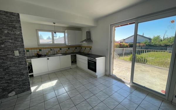 Maison à vendre    6 pièces •  Tignieu-Jameyzieu