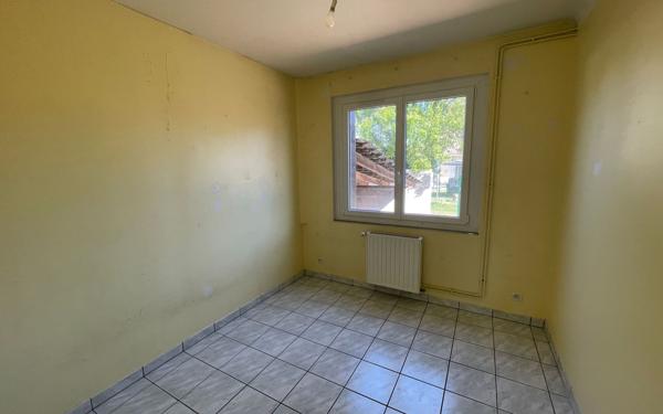 Maison à vendre    6 pièces •  Tignieu-Jameyzieu