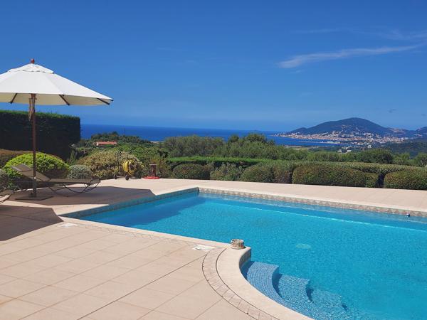 Bastelicaccia, villa de prestige vue merd de plain pied avec piscine Bastelicaccia (20129)