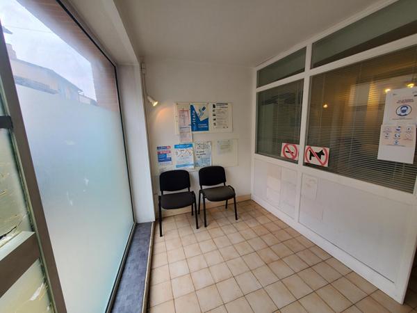 Local commercial 23.54 m2