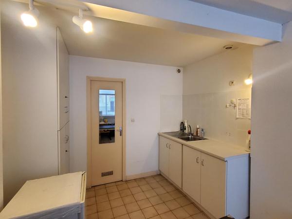 Local commercial 23.54 m2
