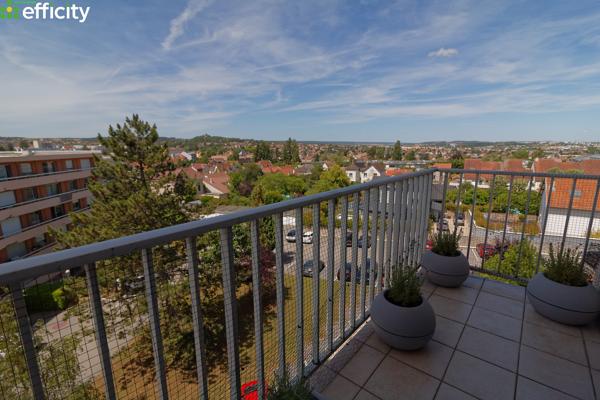 Appartement
         2 pièces
        - 46 m² 139 000 € *