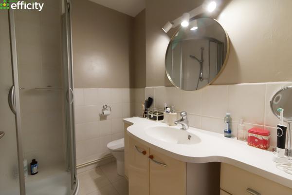 Appartement
         2 pièces
        - 46 m² 139 000 € *