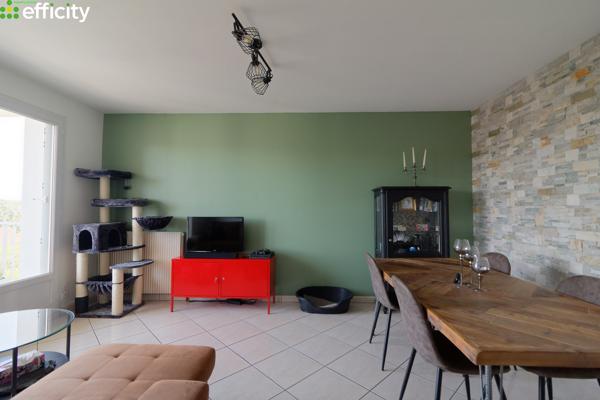 Appartement
         2 pièces
        - 46 m² 139 000 € *