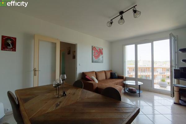 Appartement
         2 pièces
        - 46 m² 139 000 € *