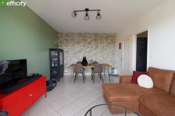 Appartement
         2 pièces
        - 46 m² 139 000 € *