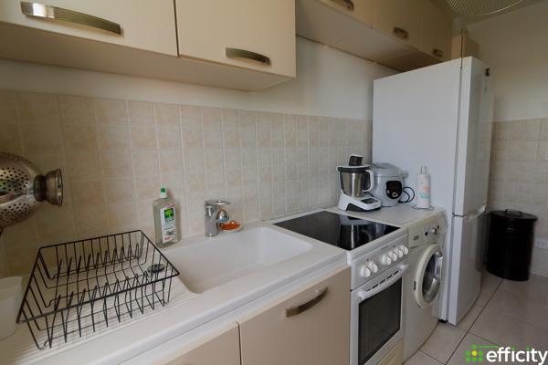 Appartement
         2 pièces
        - 46 m² 139 000 € *