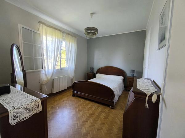 Maison à vendre 10 pièces avec Piscine NERCILLAC (16)