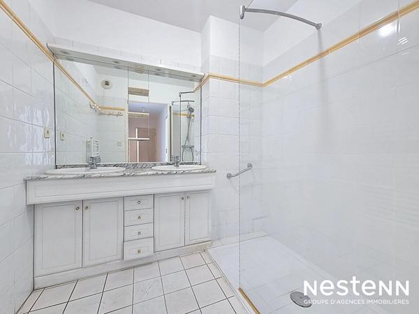 Appartement La Croix Valmer 3 pieces bon etat - proximite centre-ville - place de parking et cave