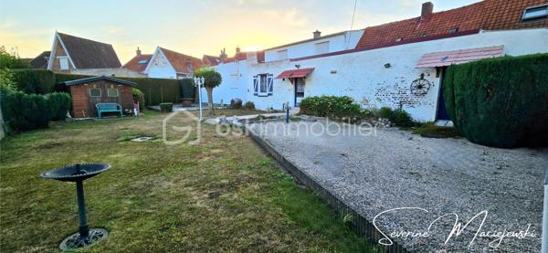 🏡Située sur la commune prisée d’Auchel, cette maison mitoyenne de 50 m² à rénover entièrement est une véritable opportunité
par son fort potentiel d'agrandissement de plus de  100 m² sur une parcelle de 440m².

✨ Elle se compose d’un séjour avec cuisine, d’un salon, d’une chambre, un bureau , une salle d'eau , un wc indépendant. 
 des dépendances.
🌳 Vous apprécierez également son joli jardin clôturé, un abri de jardin et la possibilité de stationnements privatif  ainsi que la création de garage.

👉 Un bien idéal pour un petit budget , situé dans un secteur calme et proche des commodités.
💡 Gros potentiel avec possibilité d’agrandissement important !
✨ Amateur de travaux 🔥
Une opportunité idéale pour un projet de rénovation complet de la toiture au sol.✨ Projection après travaux 
➕ Non soumis au DPE

🙋‍♀️ Contactez moi pour plus d'informations et organiser une visite