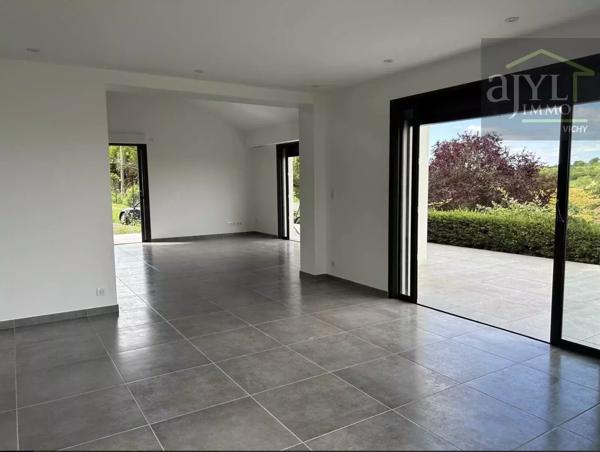 Maison
         5 pièces
        - 164 m² Exclusivité 480 000 € *