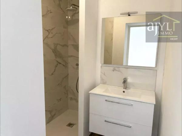 Maison
         5 pièces
        - 164 m² Exclusivité 480 000 € *