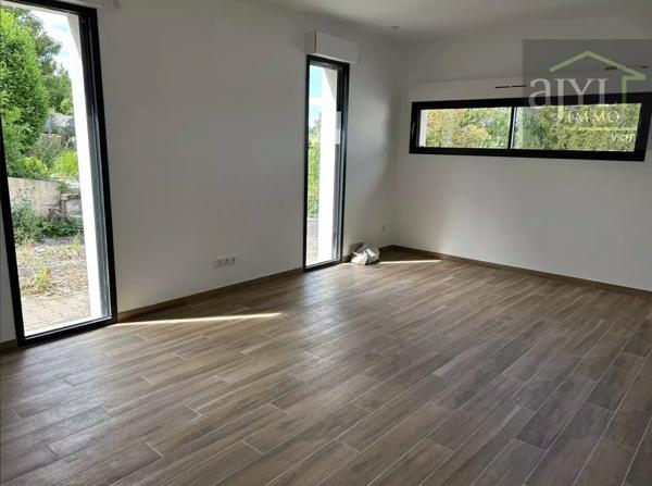 Maison
         5 pièces
        - 164 m² Exclusivité 480 000 € *