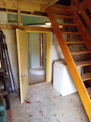 Longère hébergeant 2 habitations plus une maisonnette située au calme