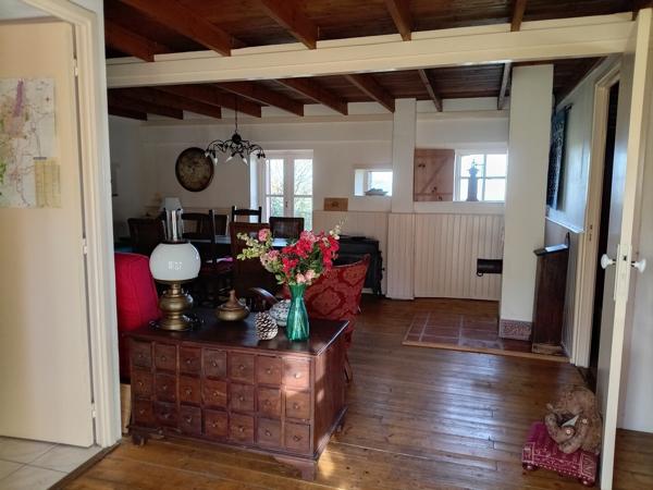 Longère hébergeant 2 habitations plus une maisonnette située au calme