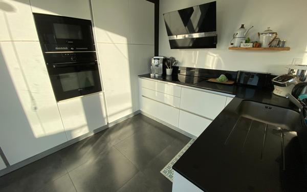 Maison à vendre    6 pièces • 153,59 m2 Chaponost